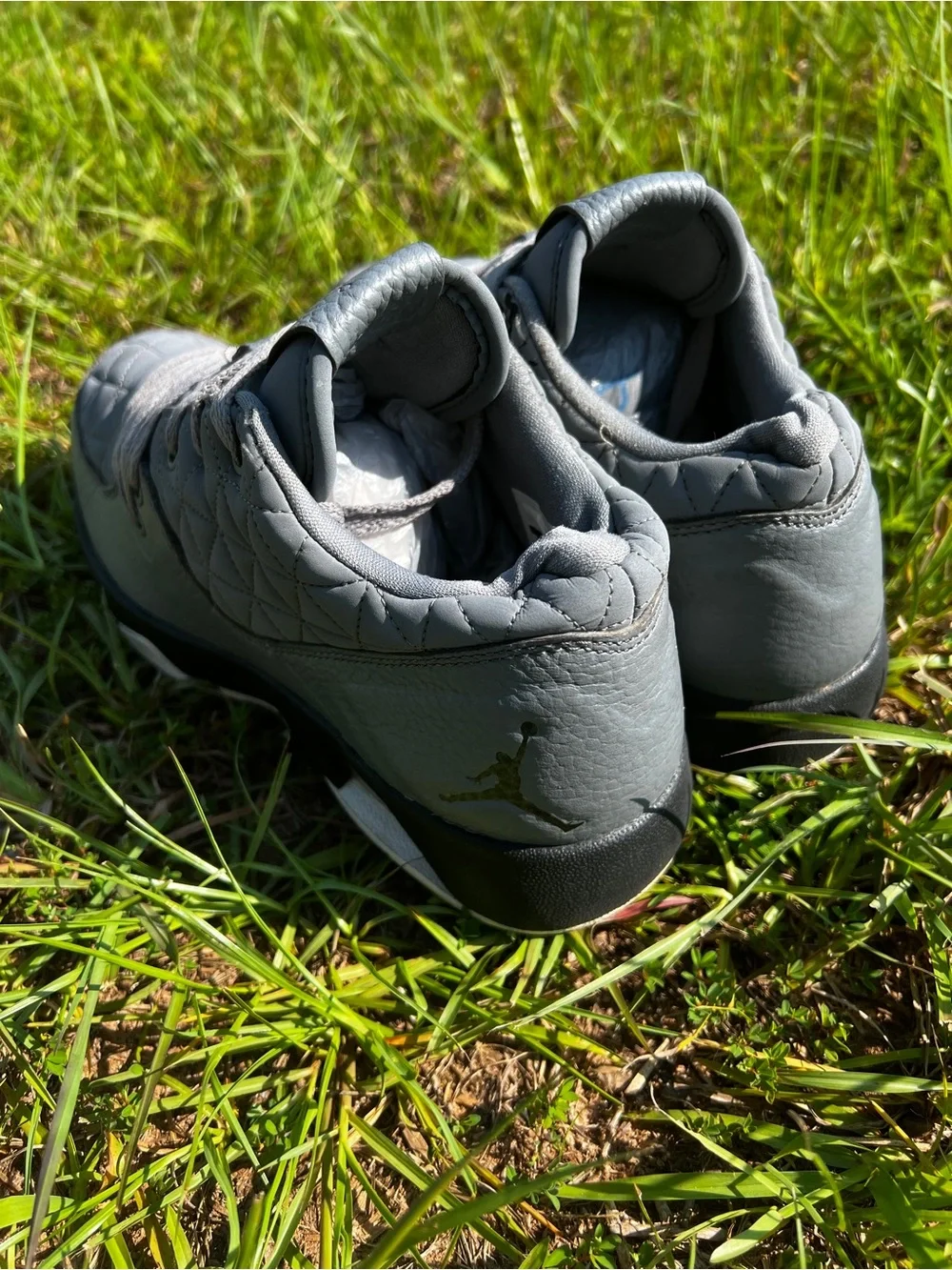 CLEAN Air Jordan size 8 Mens Clutch Grey Casual Shoes